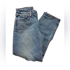 NWOT Lucky Brand Boy Mid Rise Relaxed Straight Jeans 2/26 Distressed Medium Wash